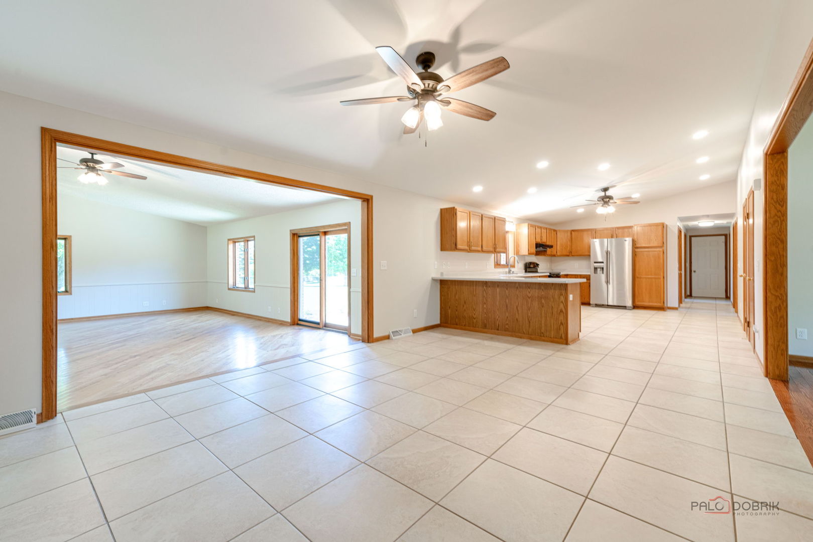 1516 W Reiche Lane, McHenry, IL 60051