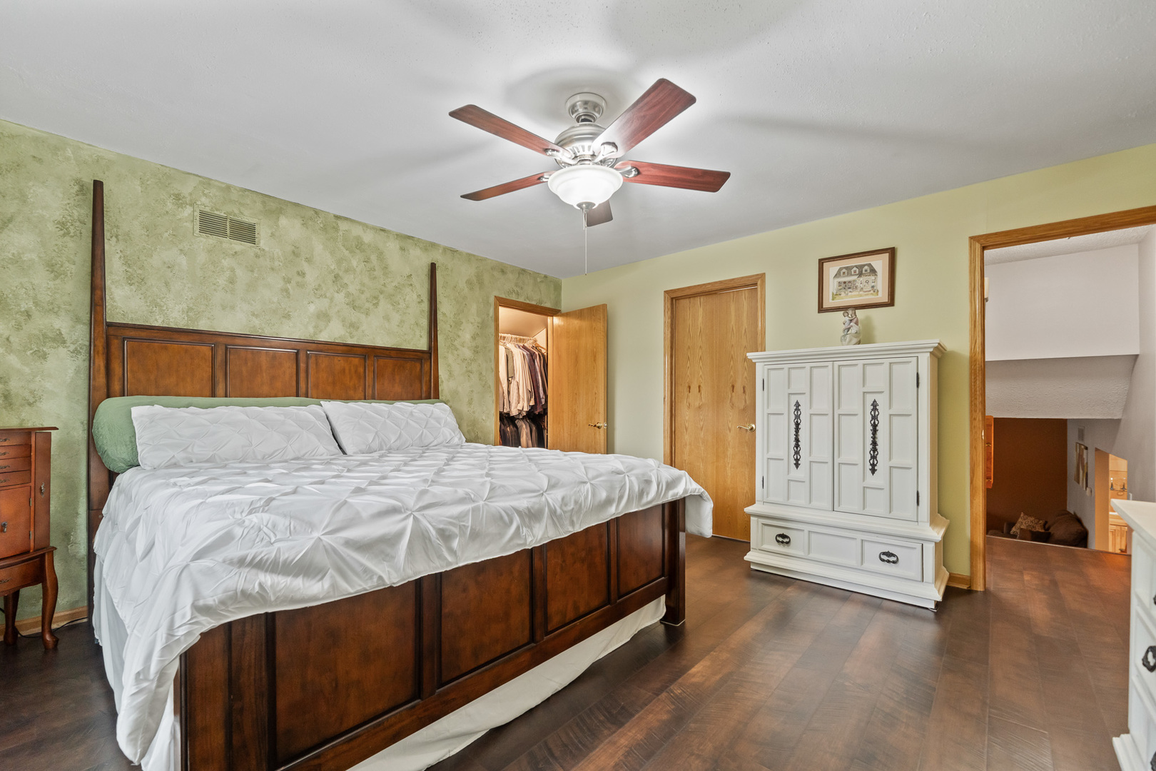 14305 S Pebble Creek Drive, Homer Glen, IL 60491