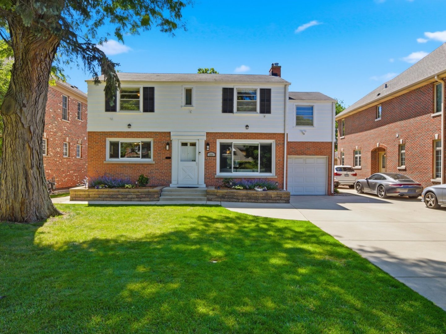 204 S Home Avenue, Park Ridge, IL 60068