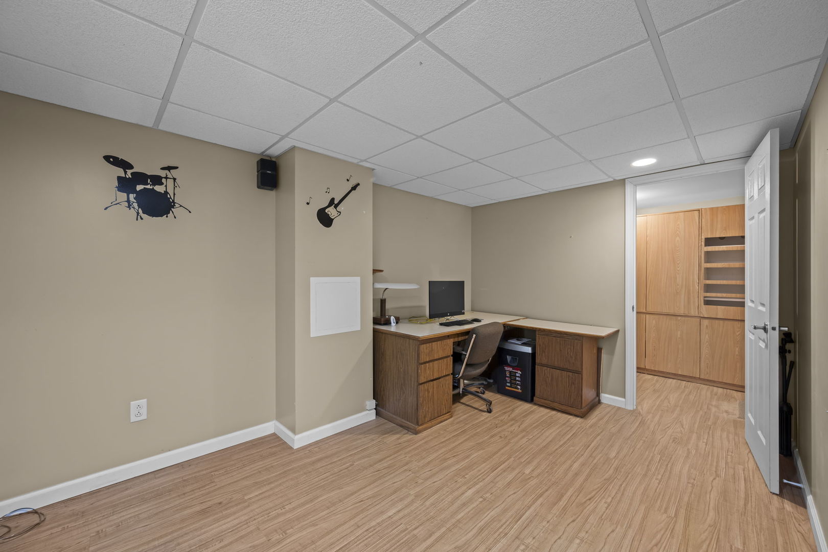 1101 ANTHONY Road, Wheeling, IL 60090