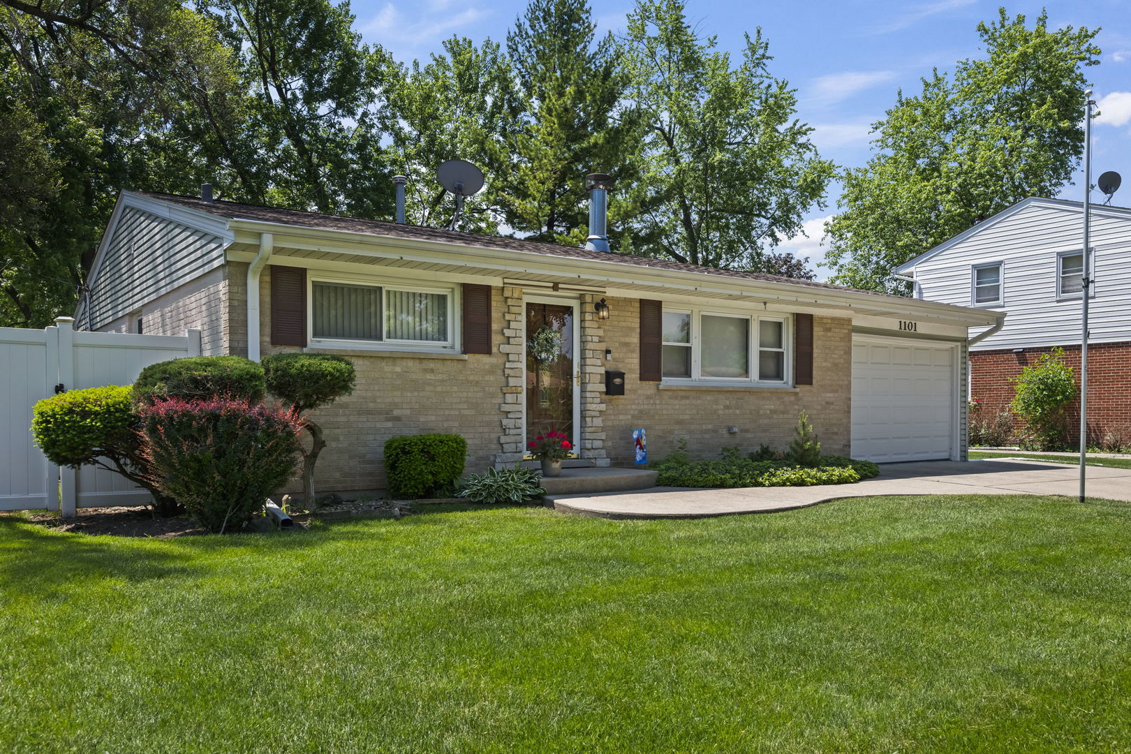 1101 ANTHONY Road, Wheeling, IL 60090