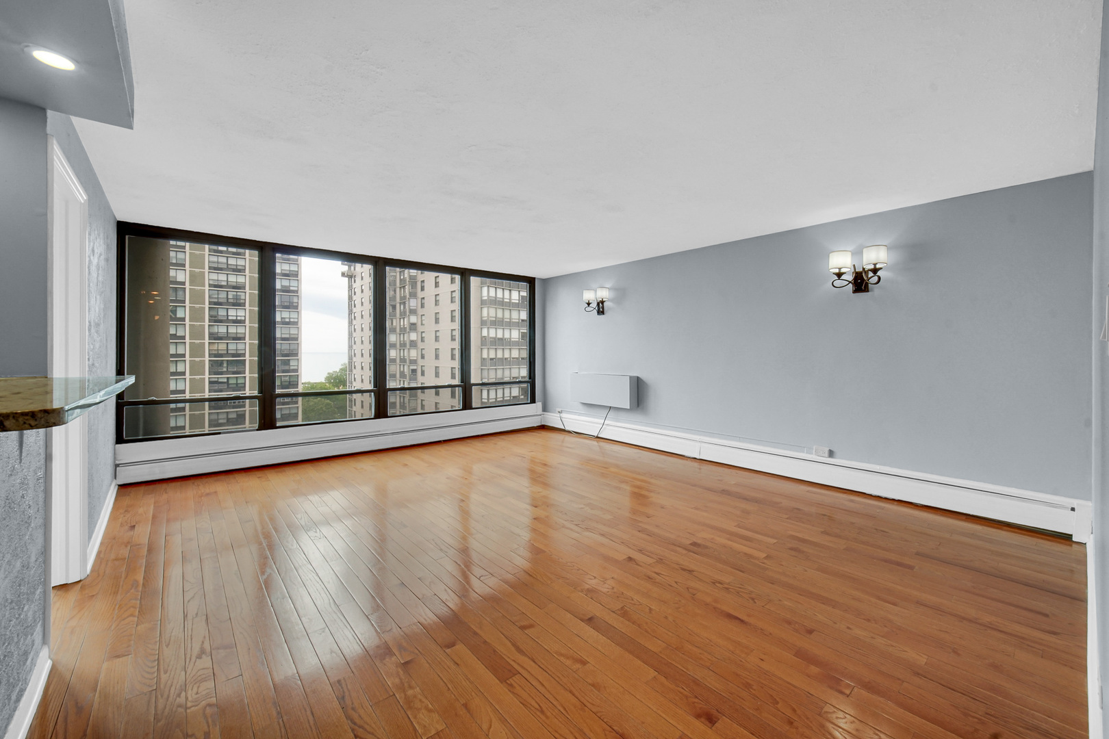 5740 N Sheridan Road #11A, Chicago, IL 60660