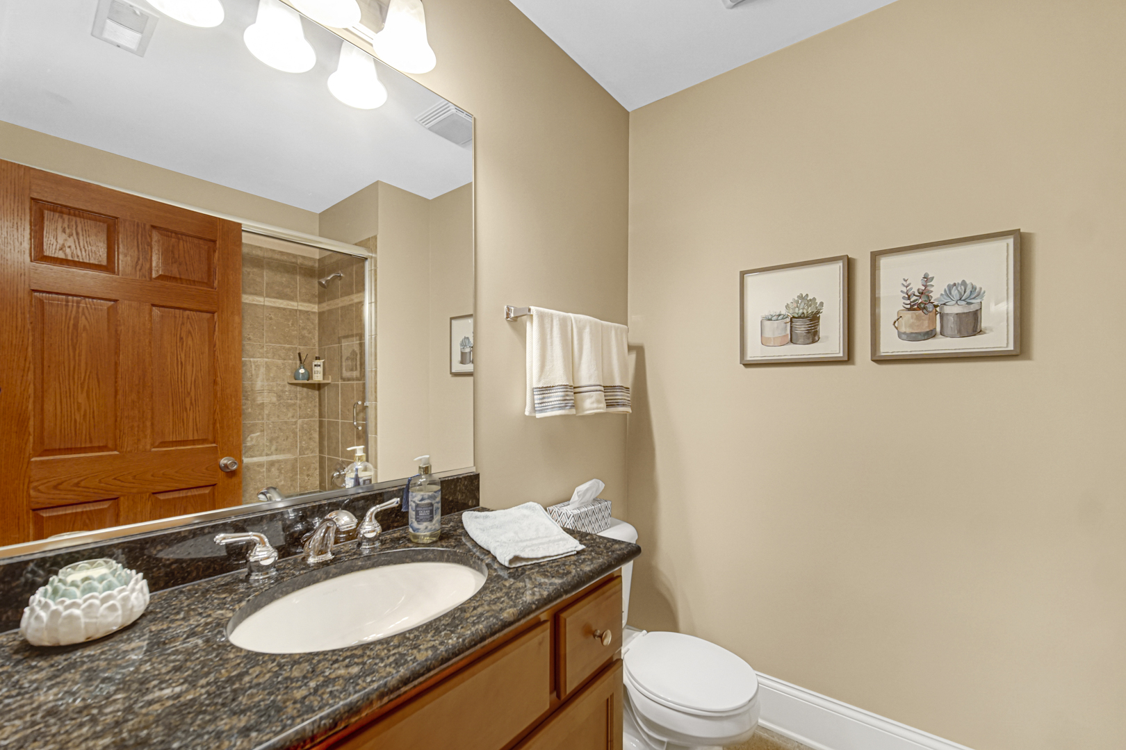 405 W Pierce Road #201, Itasca, IL 60143