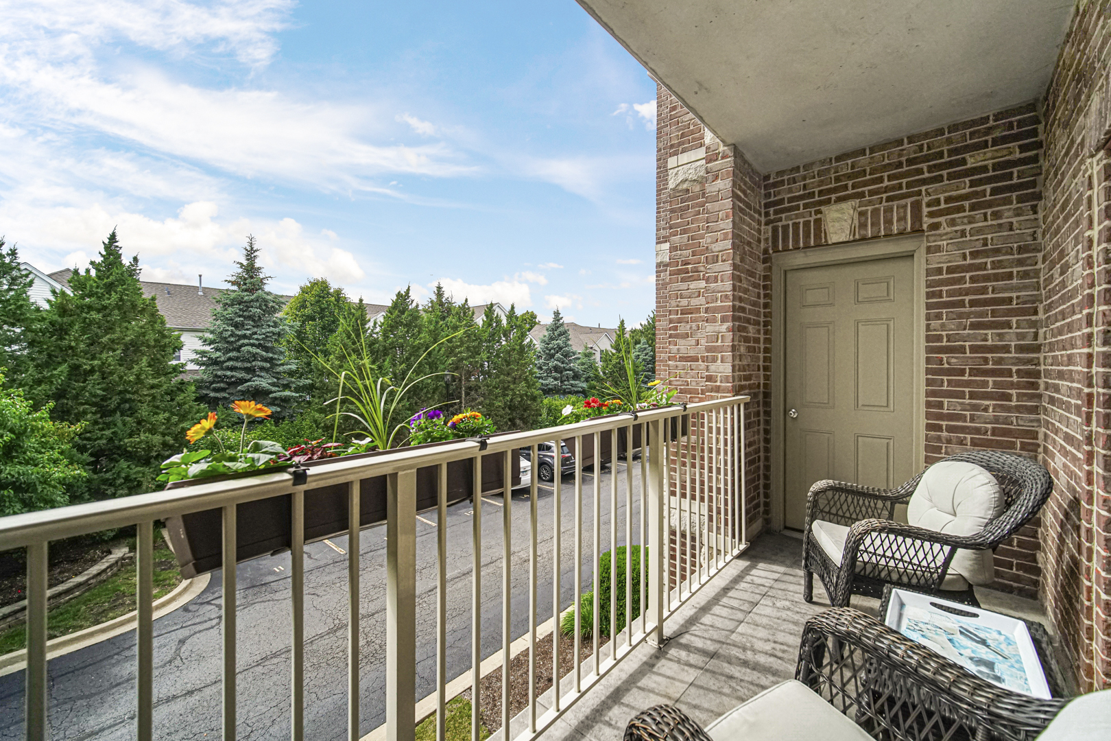 405 W Pierce Road #201, Itasca, IL 60143