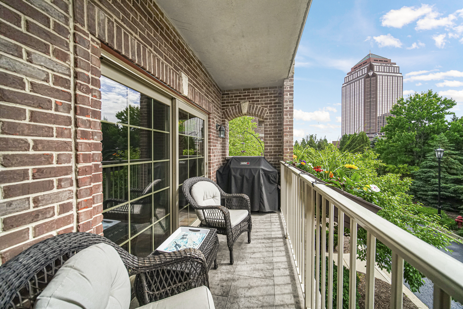 405 W Pierce Road #201, Itasca, IL 60143