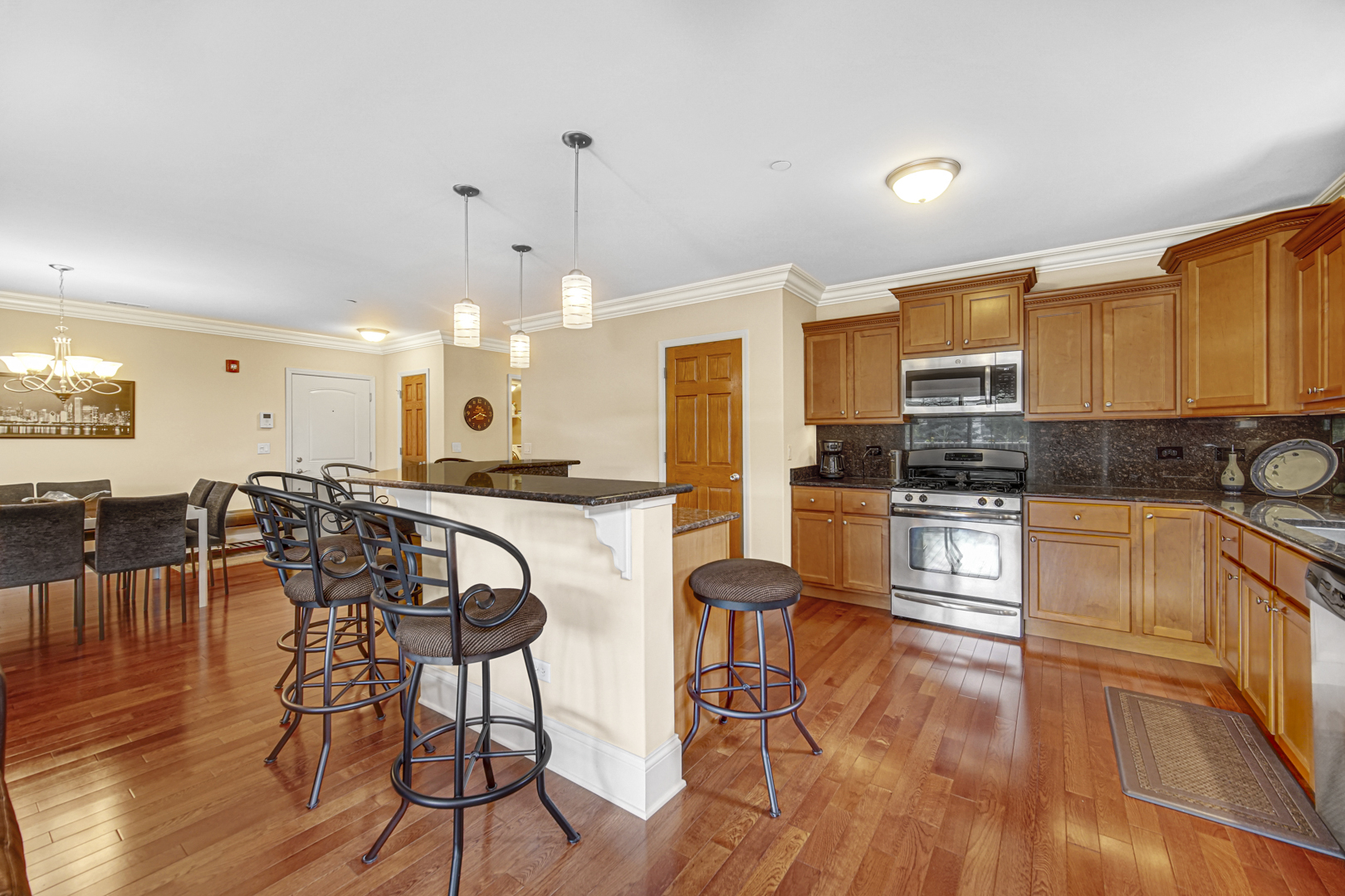 405 W Pierce Road #201, Itasca, IL 60143