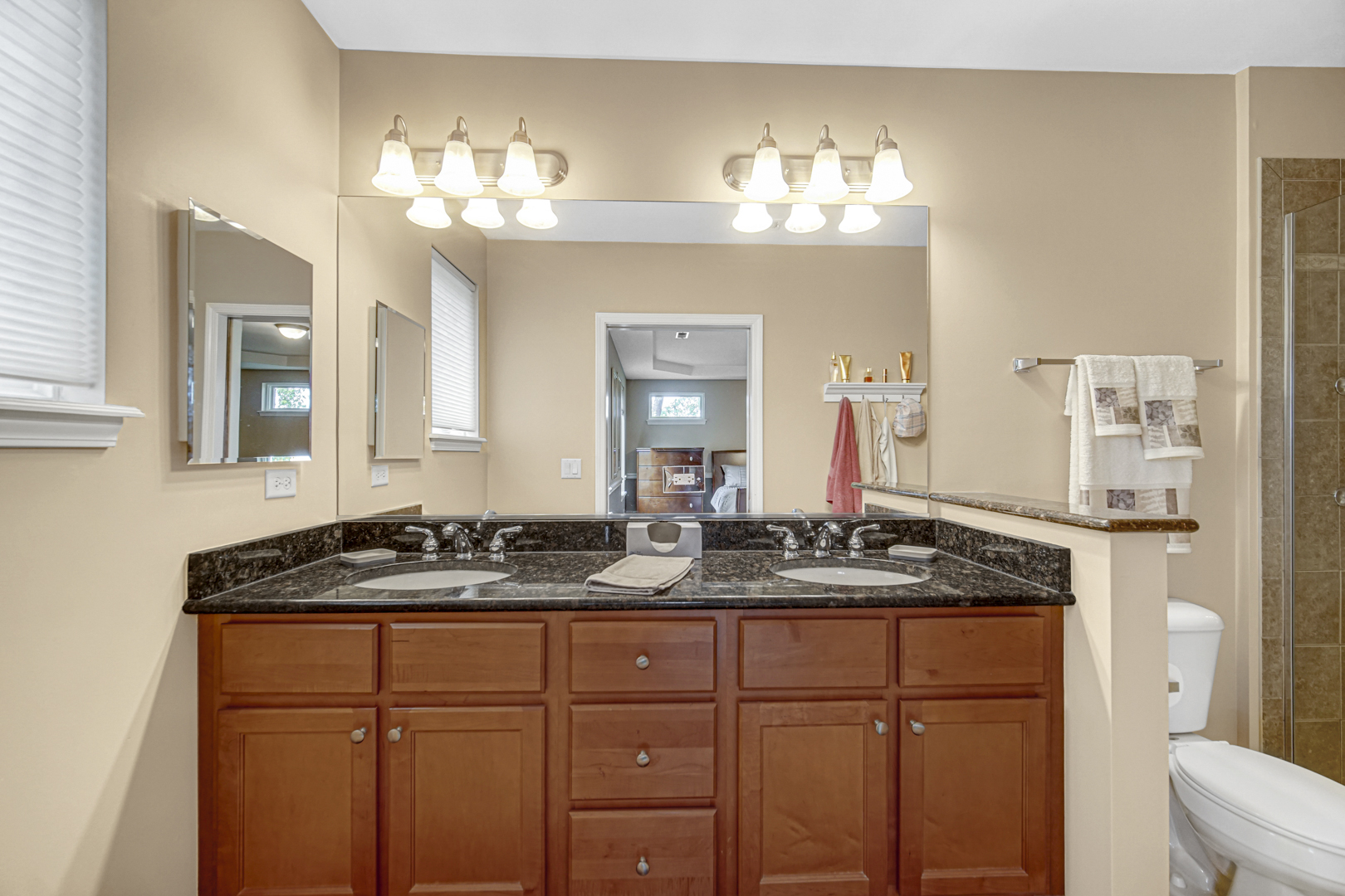 405 W Pierce Road #201, Itasca, IL 60143