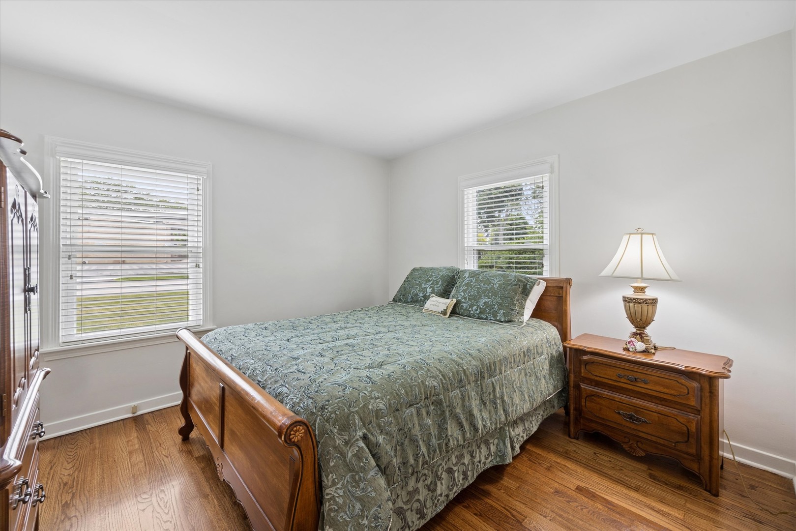 803 E Harrison Avenue, Wheaton, IL 60187