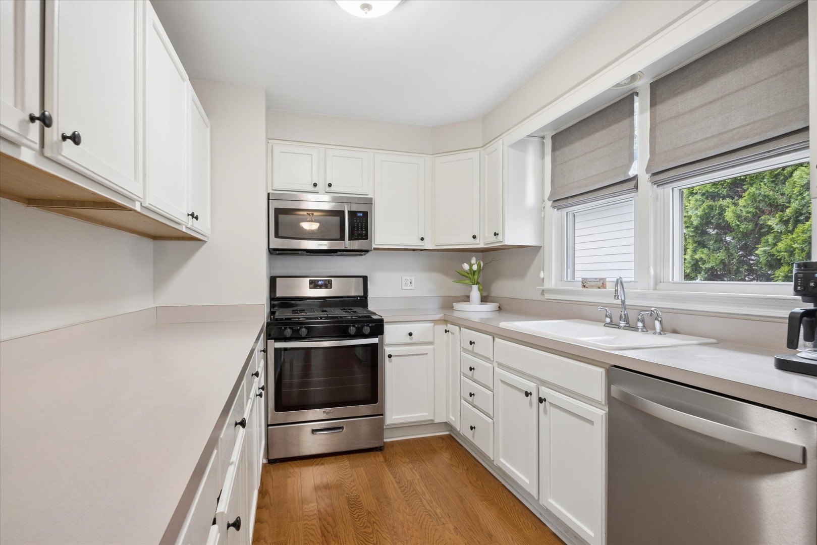 803 E Harrison Avenue, Wheaton, IL 60187