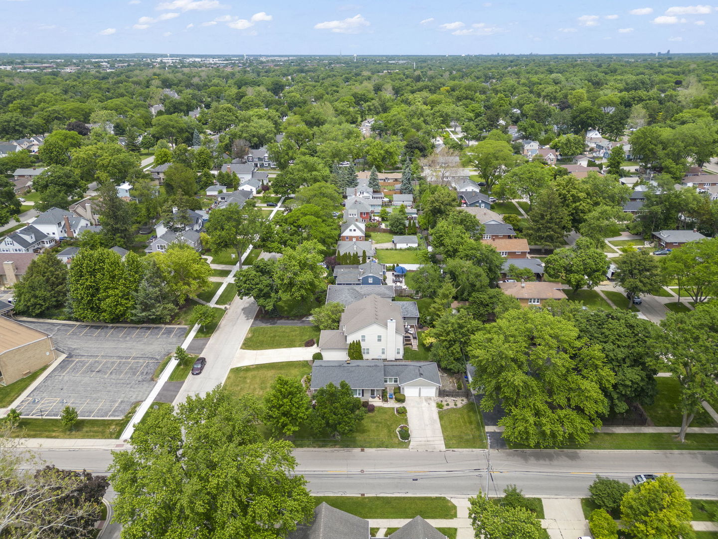 803 E Harrison Avenue, Wheaton, IL 60187