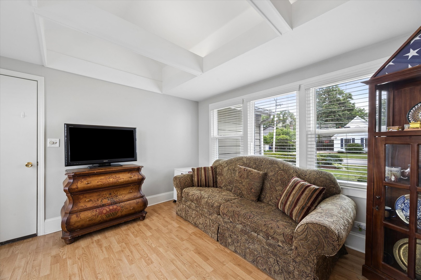 803 E Harrison Avenue, Wheaton, IL 60187