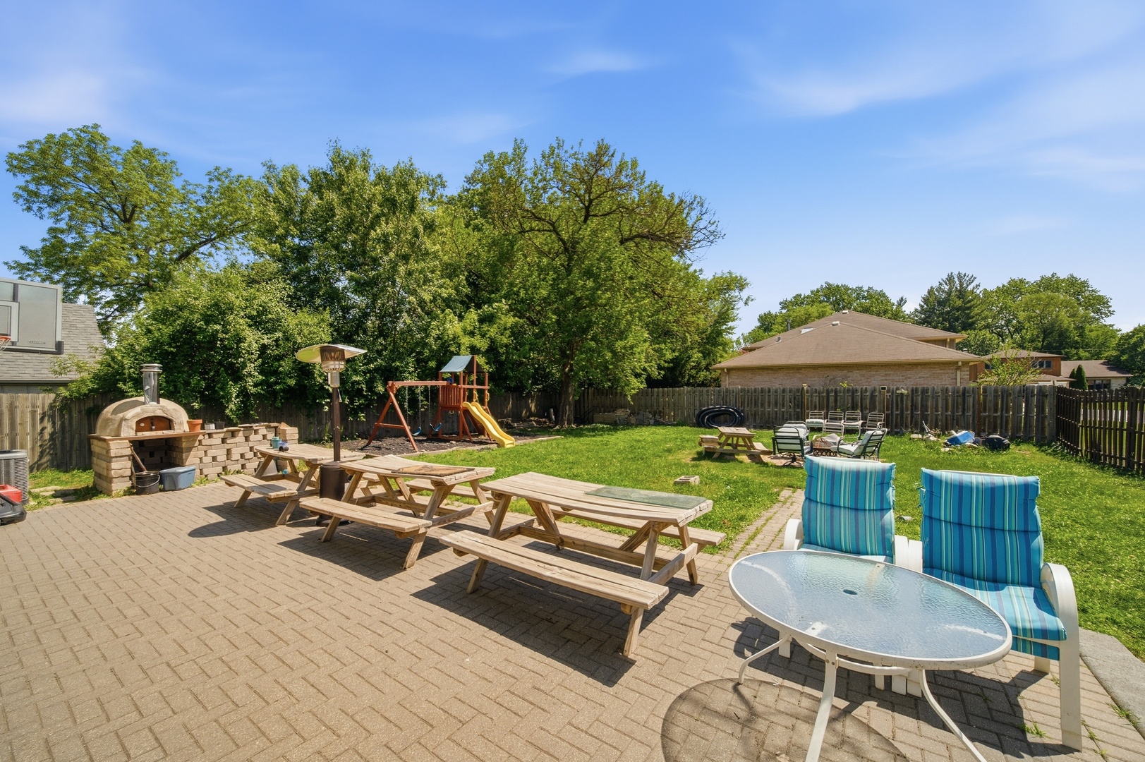 11325 S Oak Park Avenue, Worth, IL 60482