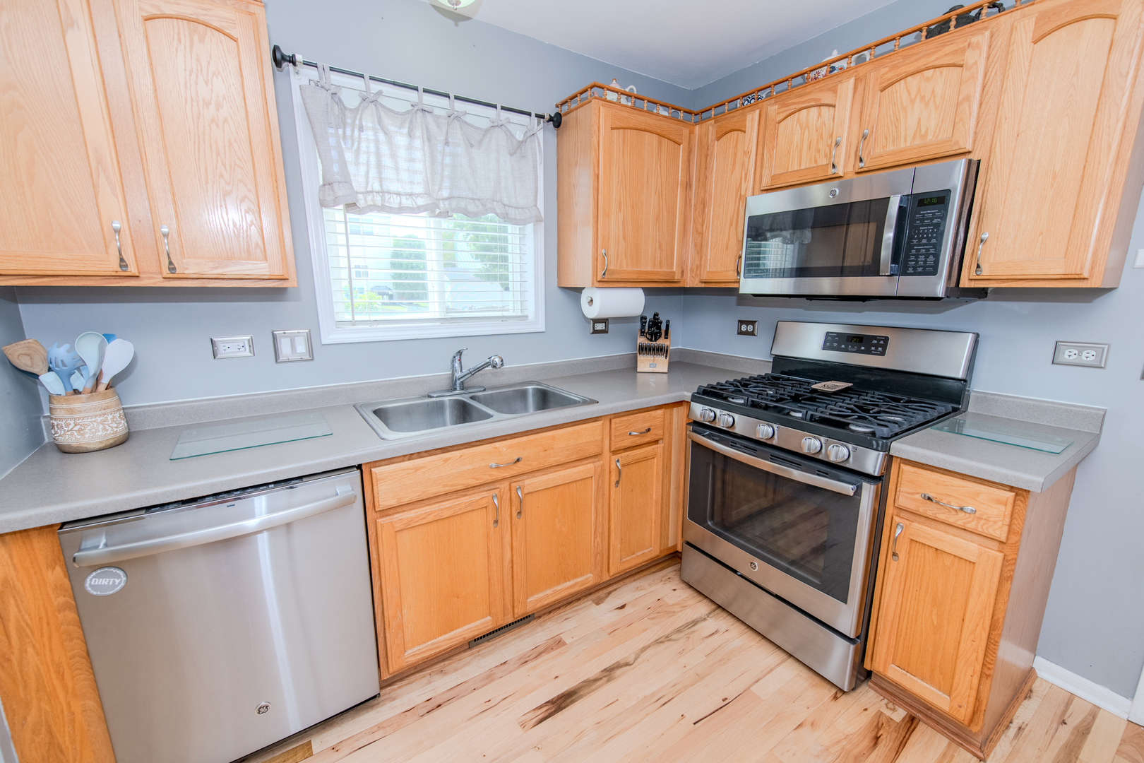 6304 Black Hill Ridge Drive, Plainfield, IL 60586