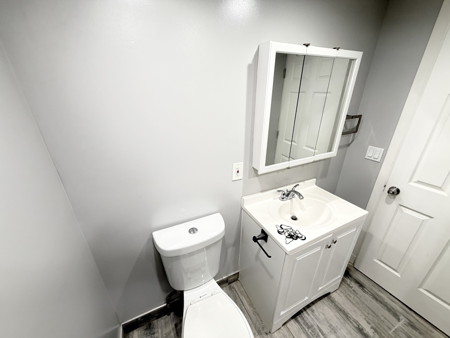 3335 N Kenneth Avenue #G, Chicago, IL 60641