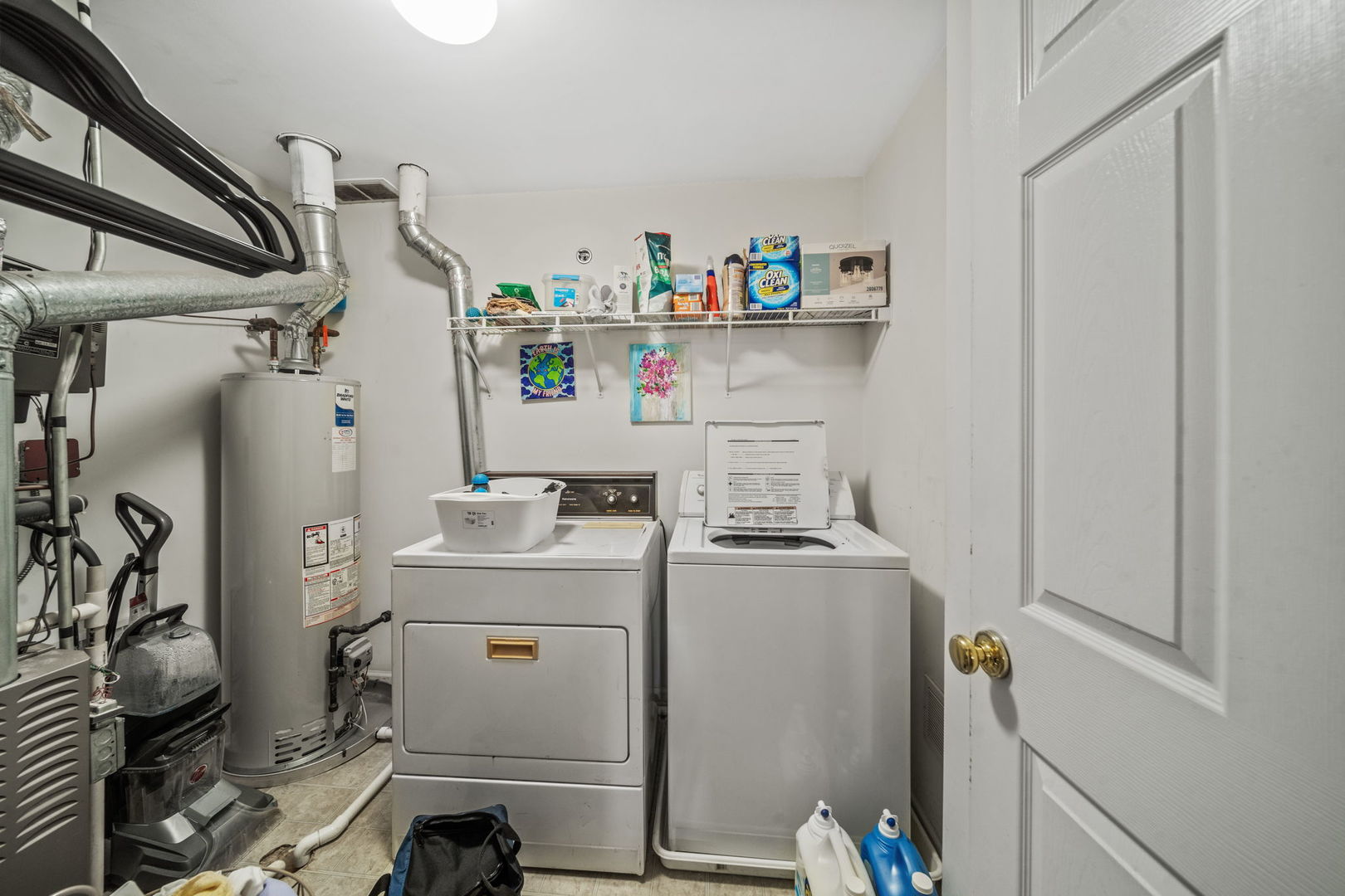 8132 Concord Lane #E, Justice, IL 60458