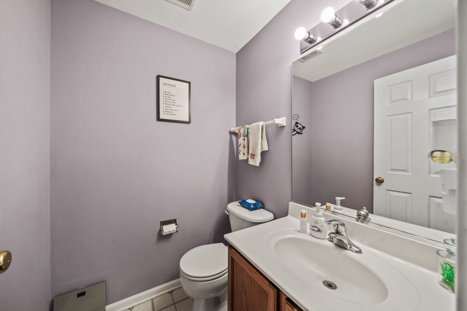 8132 Concord Lane #E, Justice, IL 60458