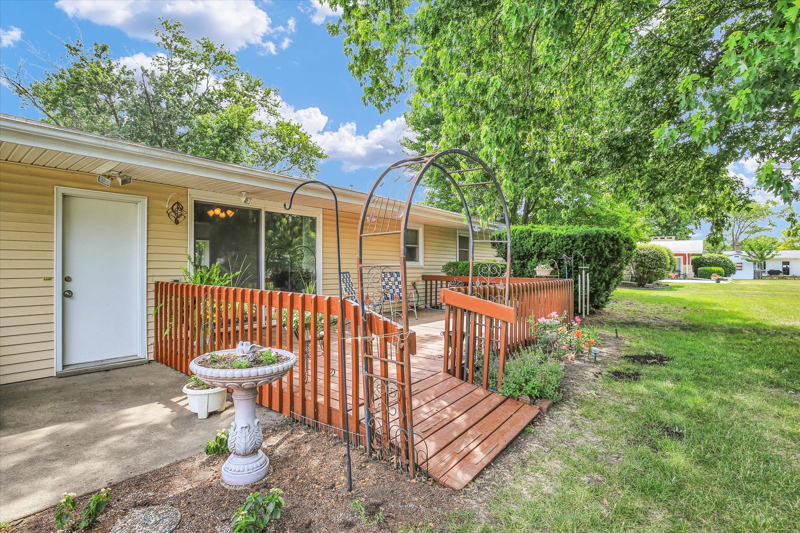 106 W Willow Street, Fairbury, IL 61739