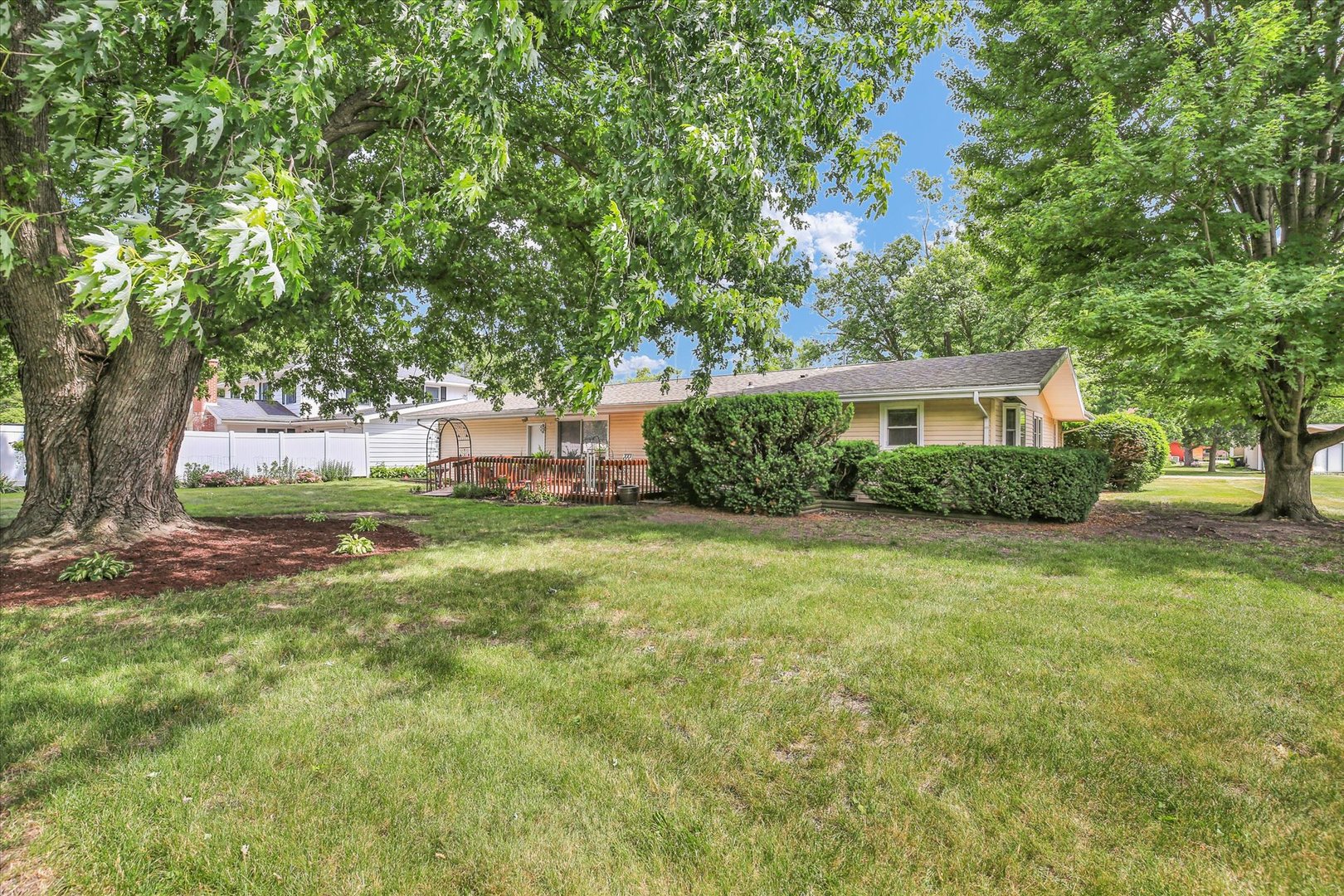 106 W Willow Street, Fairbury, IL 61739