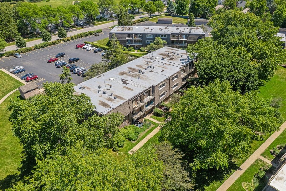 244 E Bailey Road #M, Naperville, IL 60565