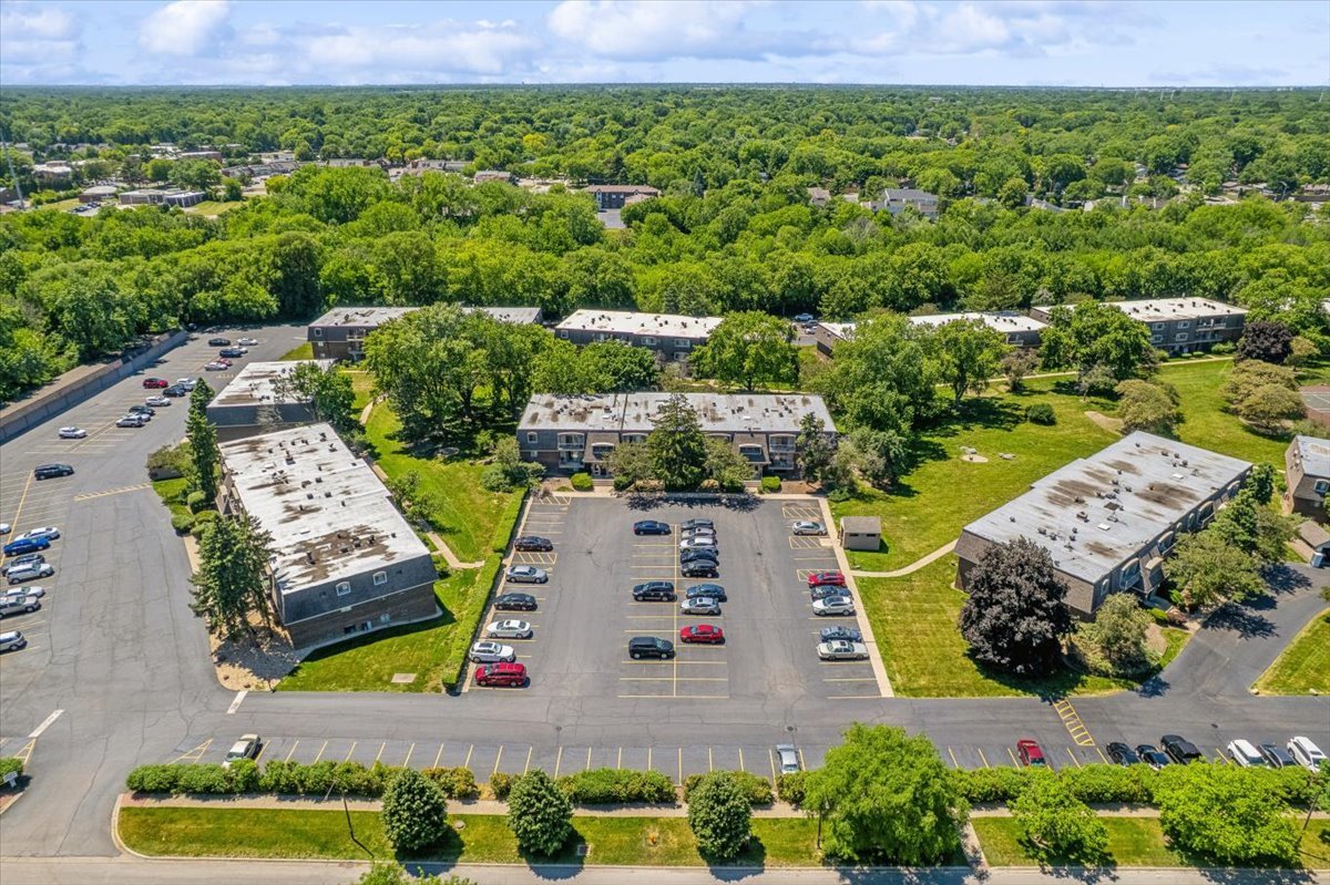 244 E Bailey Road #M, Naperville, IL 60565