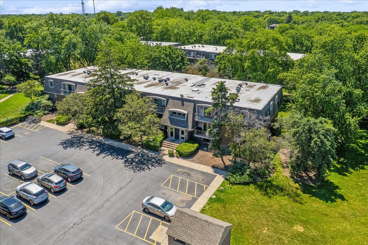 244 E Bailey Road #M, Naperville, IL 60565