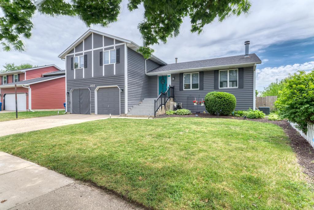 202 North Bridge Road, DeKalb, IL 60115