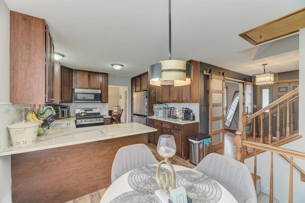 202 North Bridge Road, DeKalb, IL 60115
