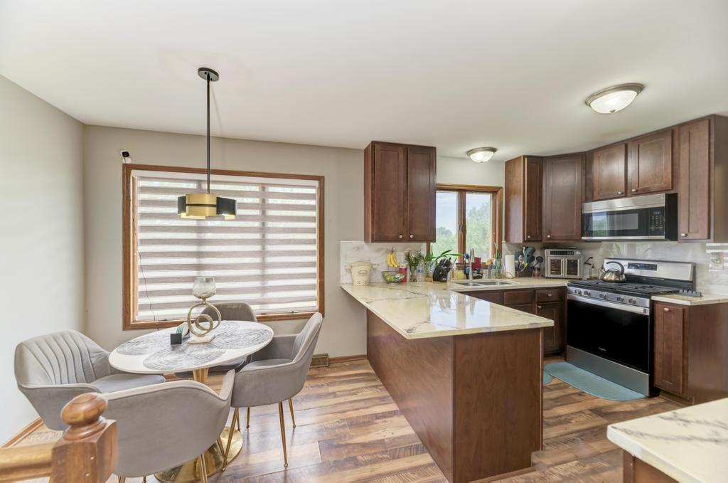 202 North Bridge Road, DeKalb, IL 60115