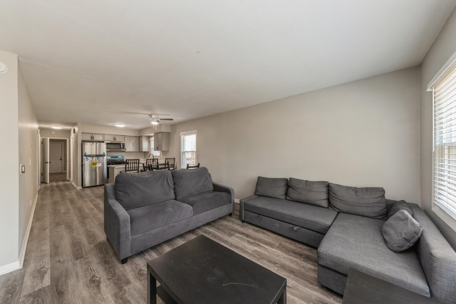 856 E Capri Drive #1, Palatine, IL 60074