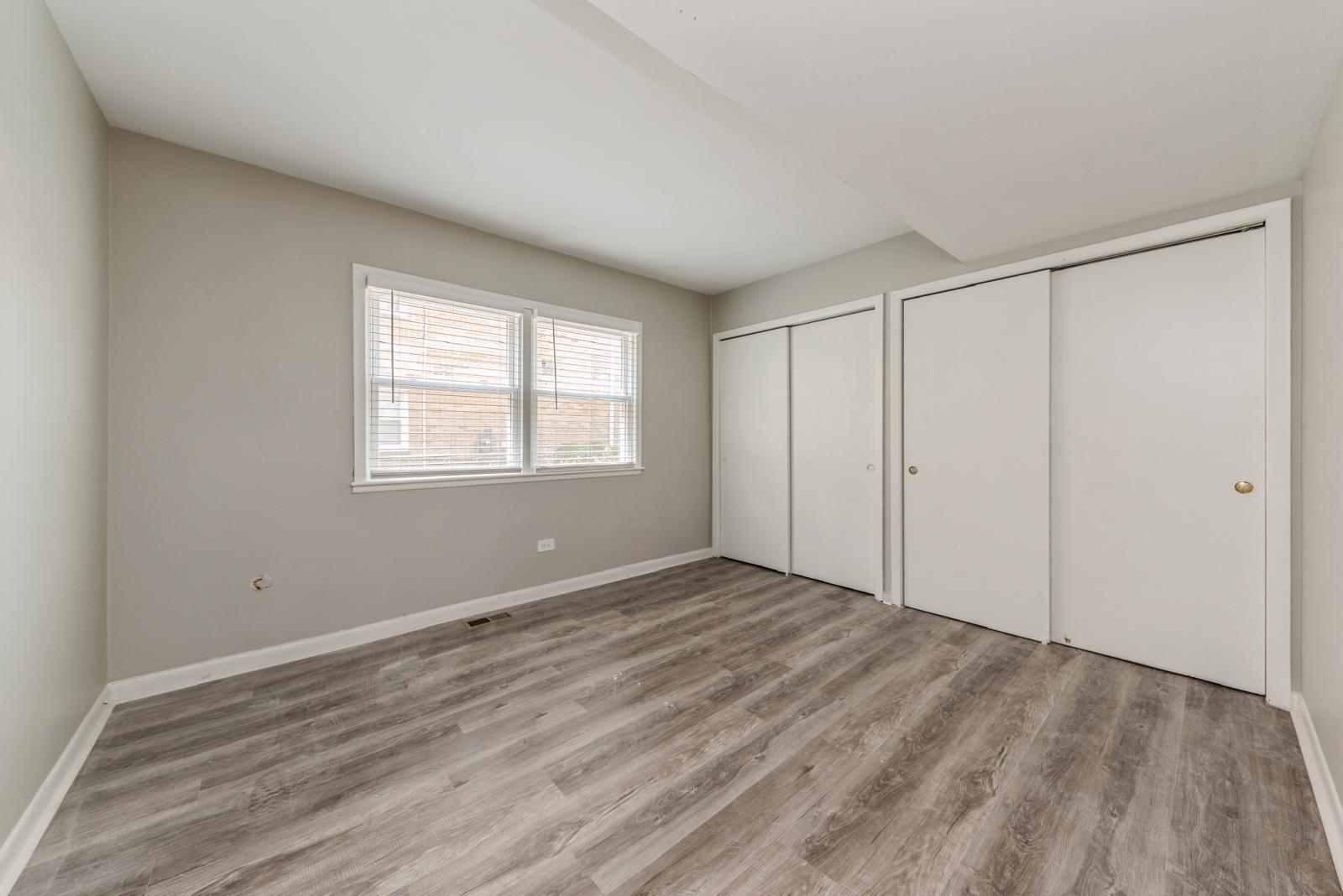856 E Capri Drive #1, Palatine, IL 60074