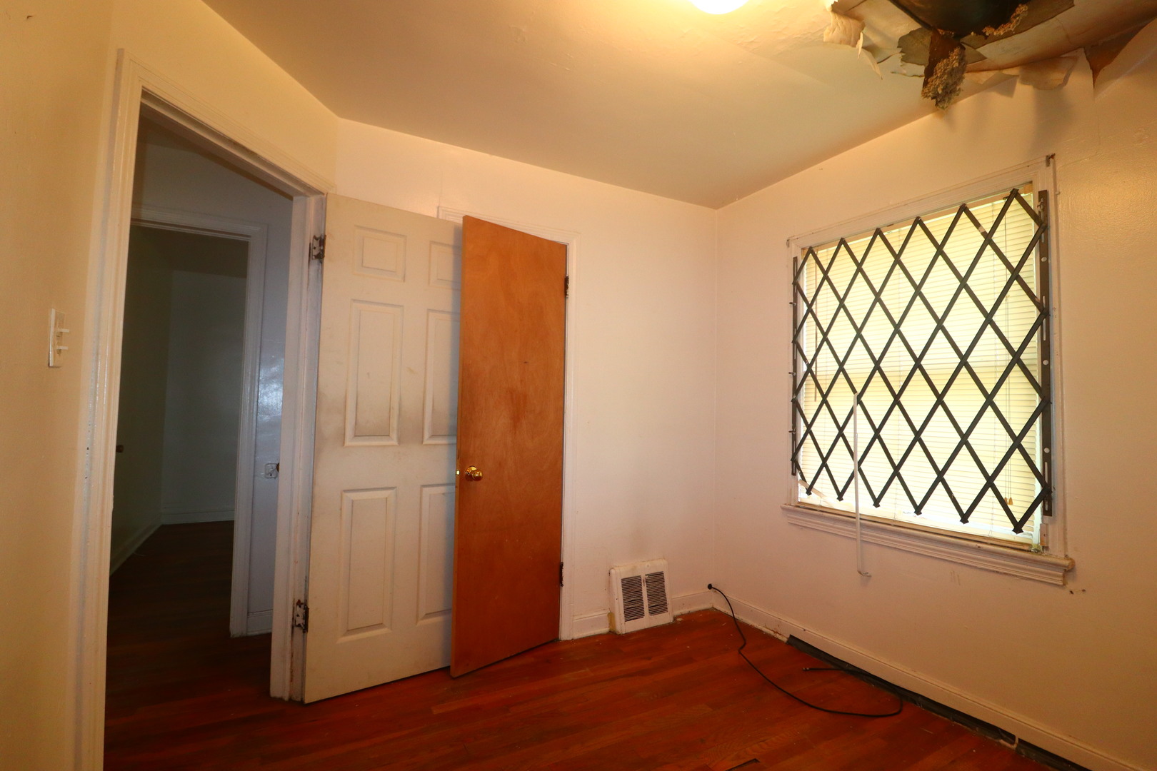 8821 S Eggleston Avenue, Chicago, IL 60620