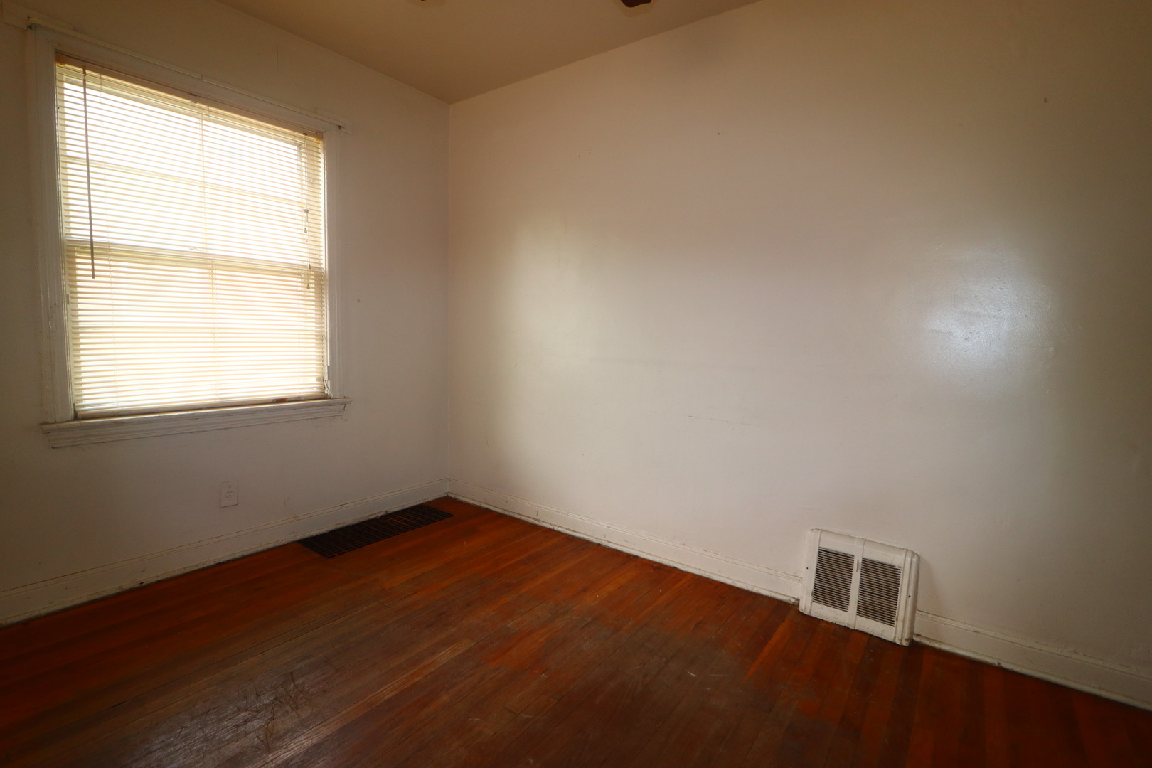 8821 S Eggleston Avenue, Chicago, IL 60620