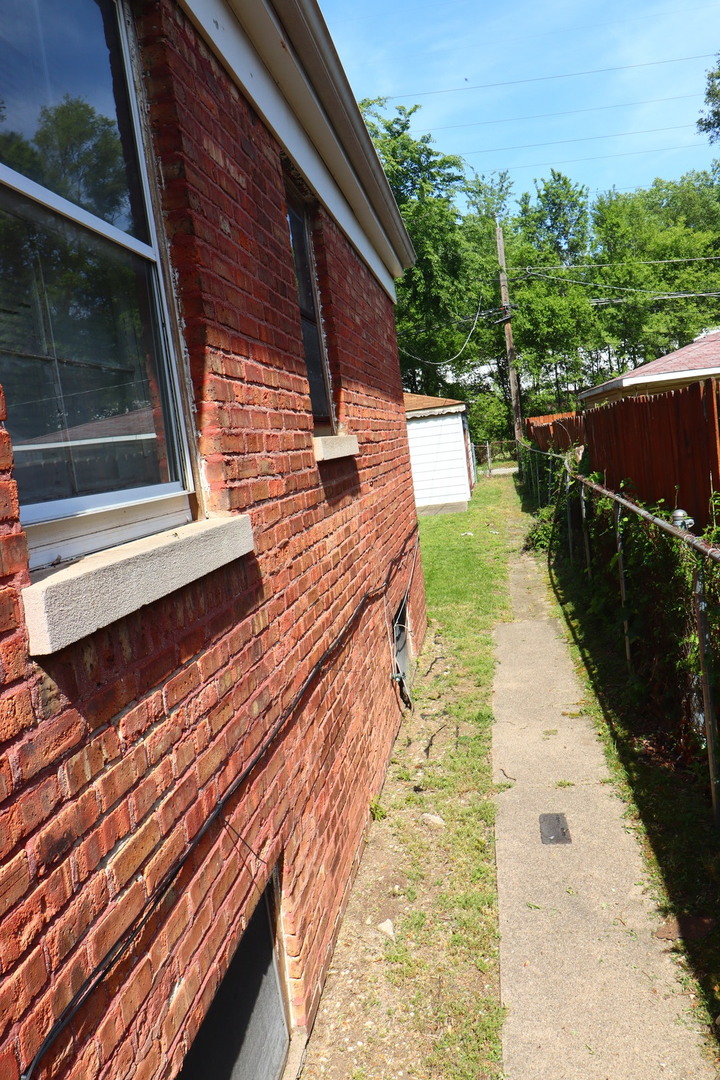 8821 S Eggleston Avenue, Chicago, IL 60620