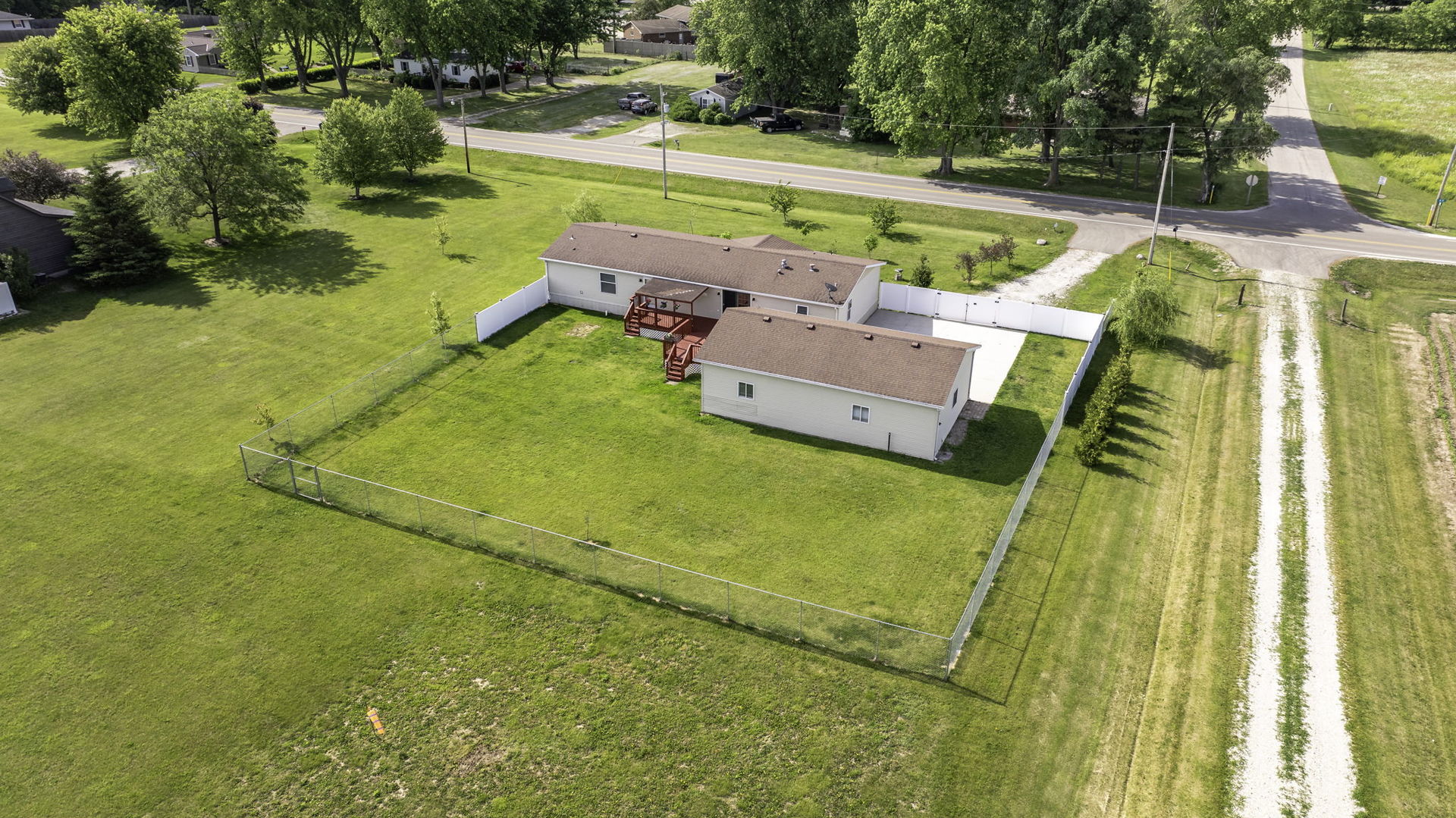 1931 N 31st Road, Ottawa, IL 61350