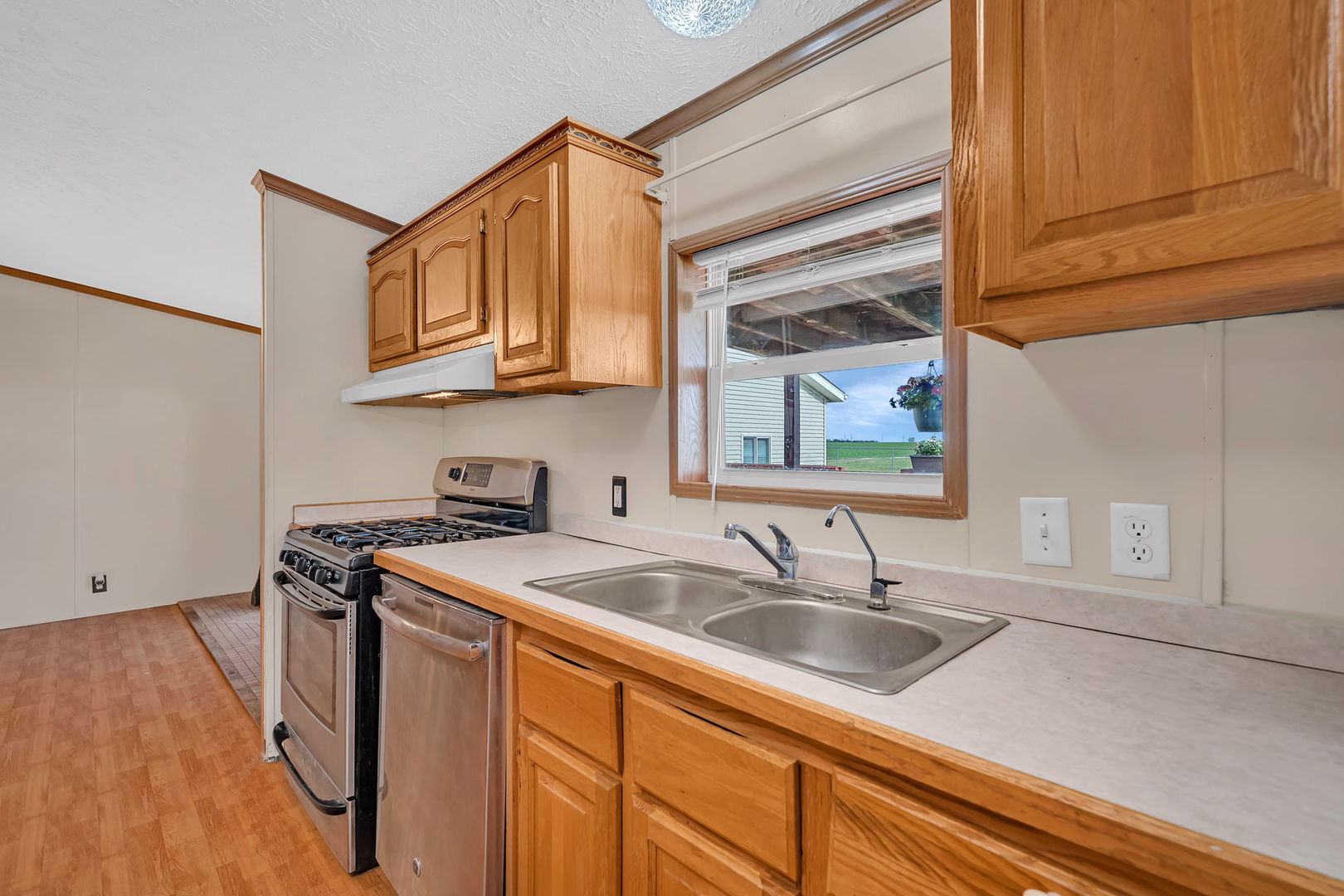 1931 N 31st Road, Ottawa, IL 61350