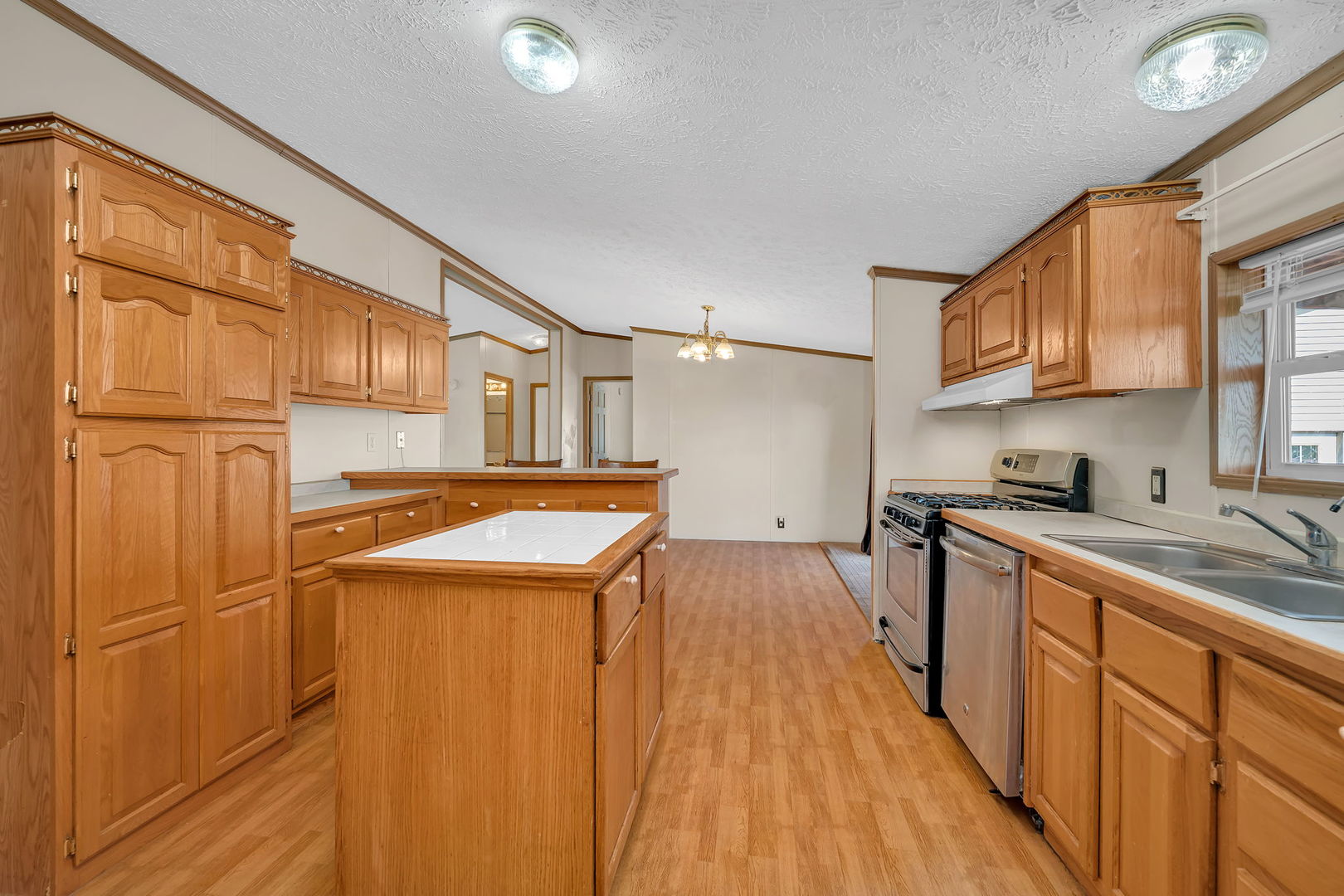 1931 N 31st Road, Ottawa, IL 61350