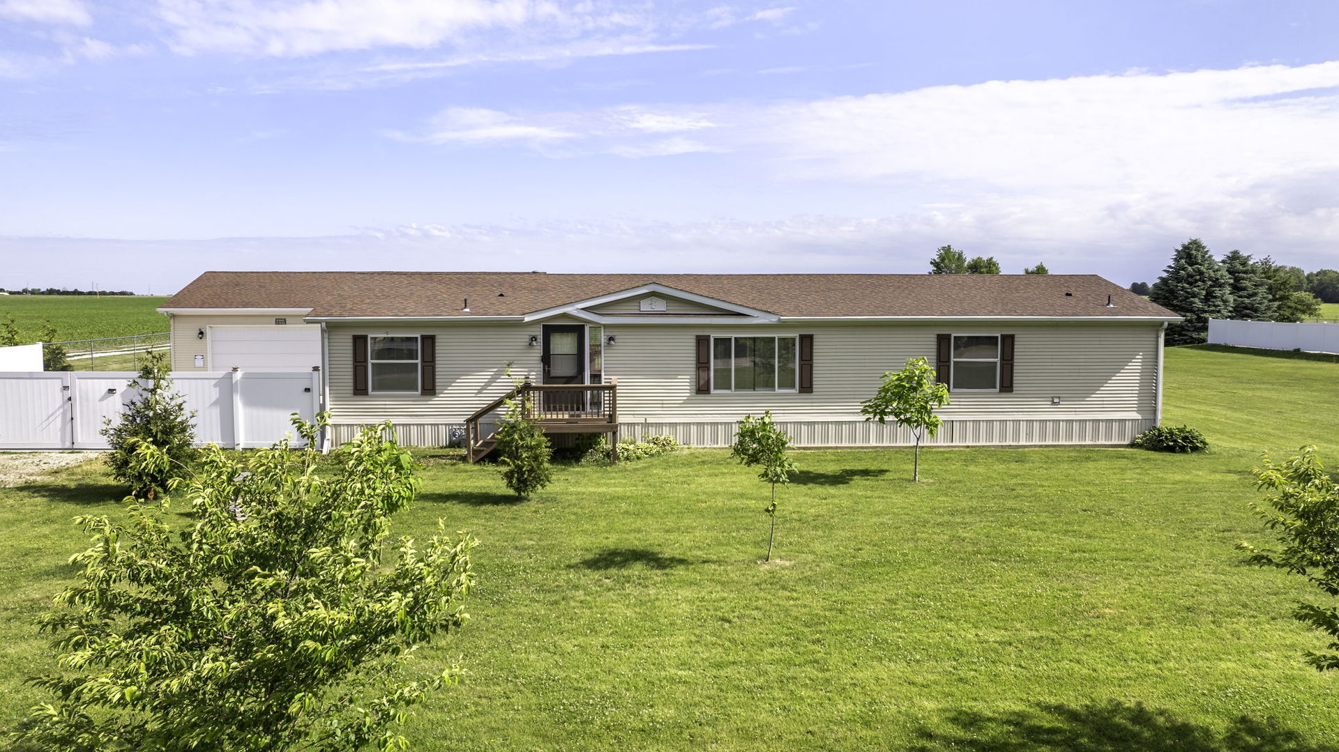1931 N 31st Road, Ottawa, IL 61350