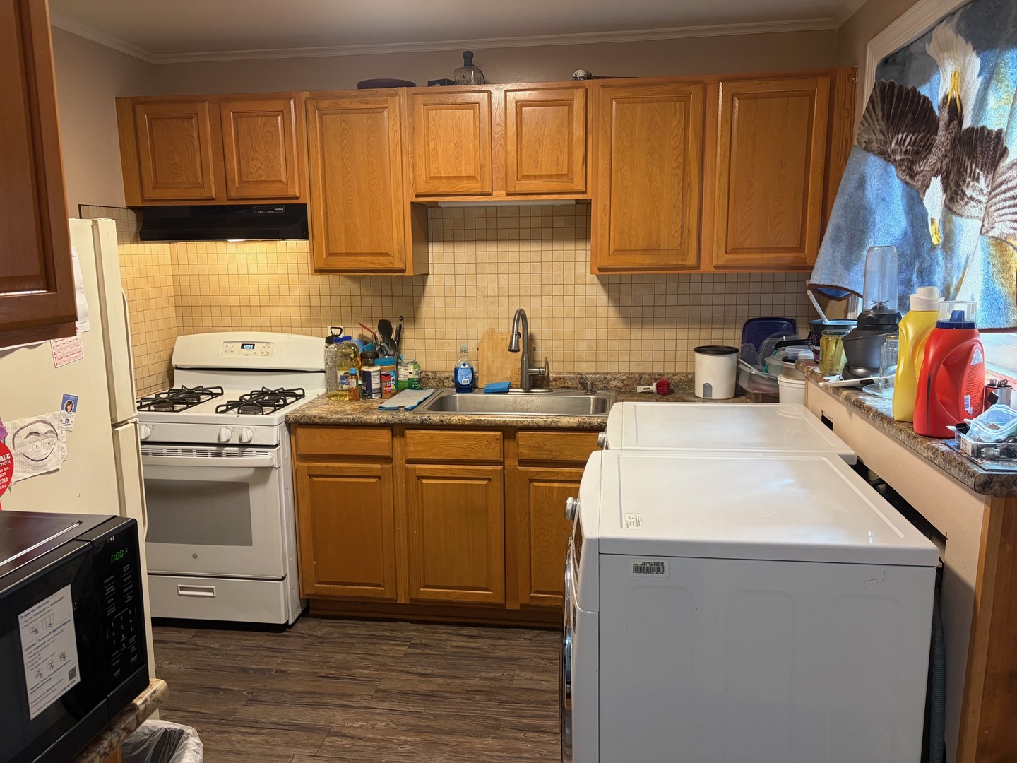 8417 S Scottsdale Avenue, Chicago, IL 60652