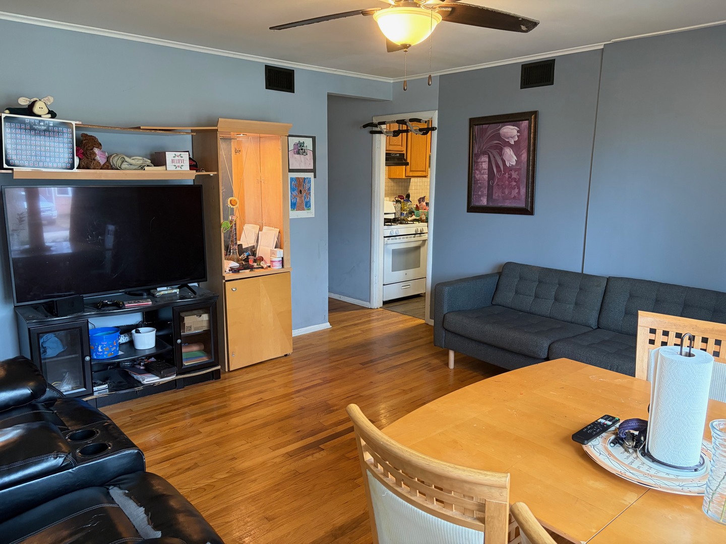 8417 S Scottsdale Avenue, Chicago, IL 60652