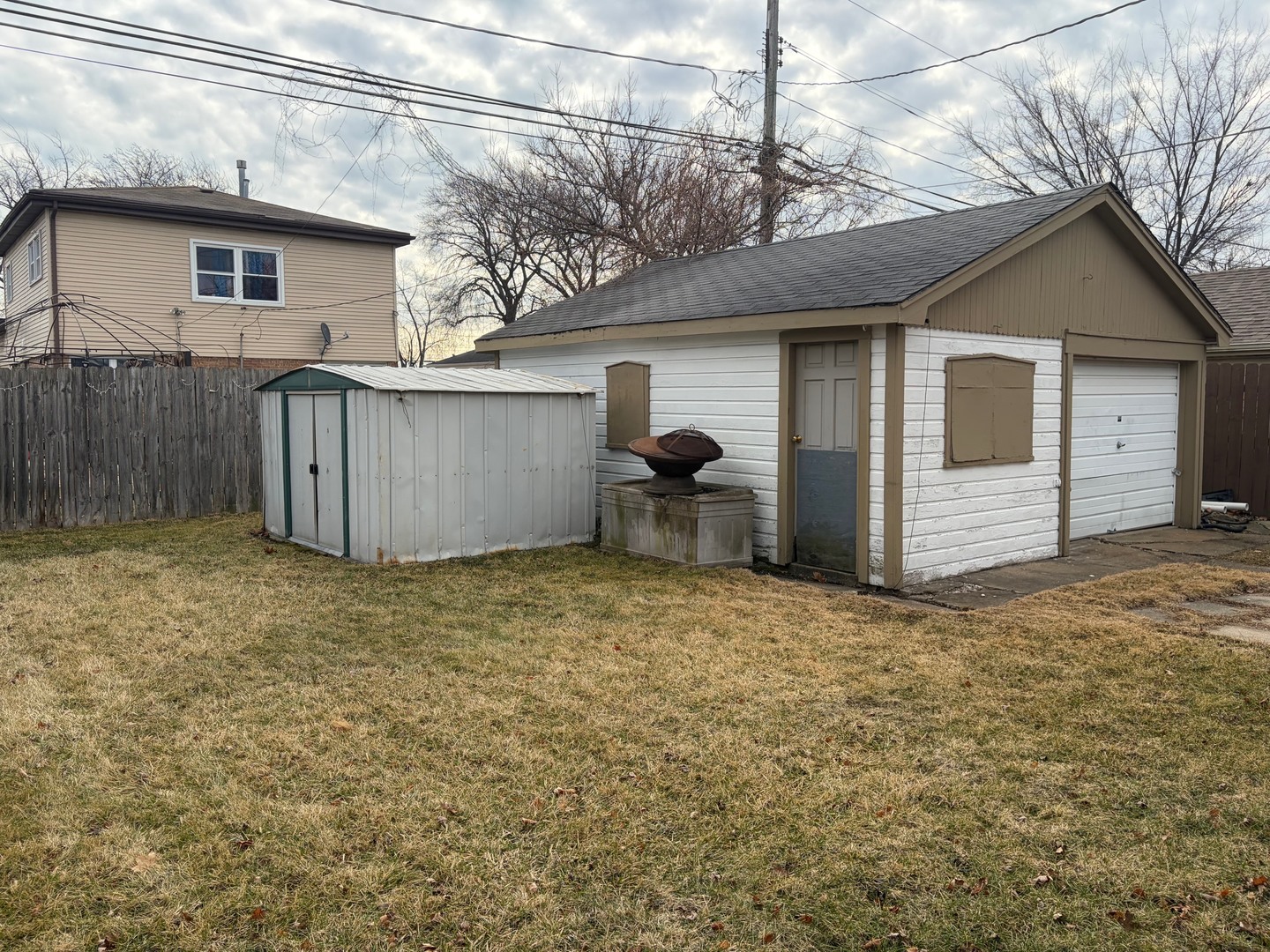 8417 S Scottsdale Avenue, Chicago, IL 60652
