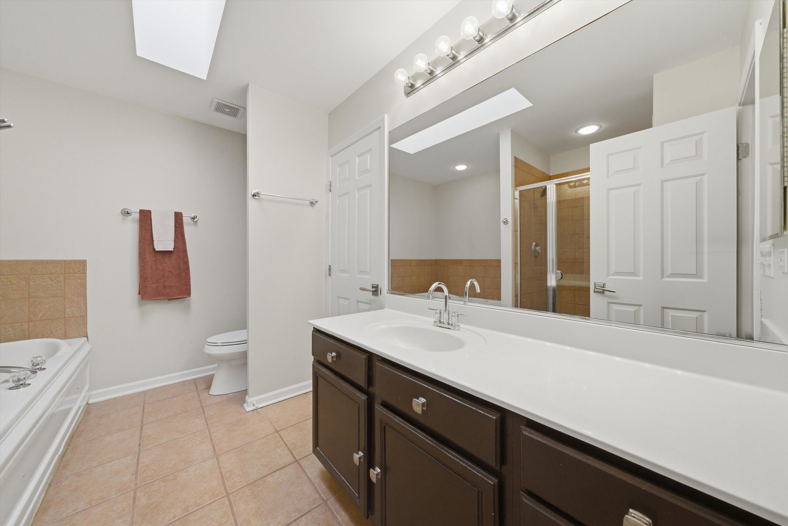 5844 N Hermitage Avenue #D, Chicago, IL 60660