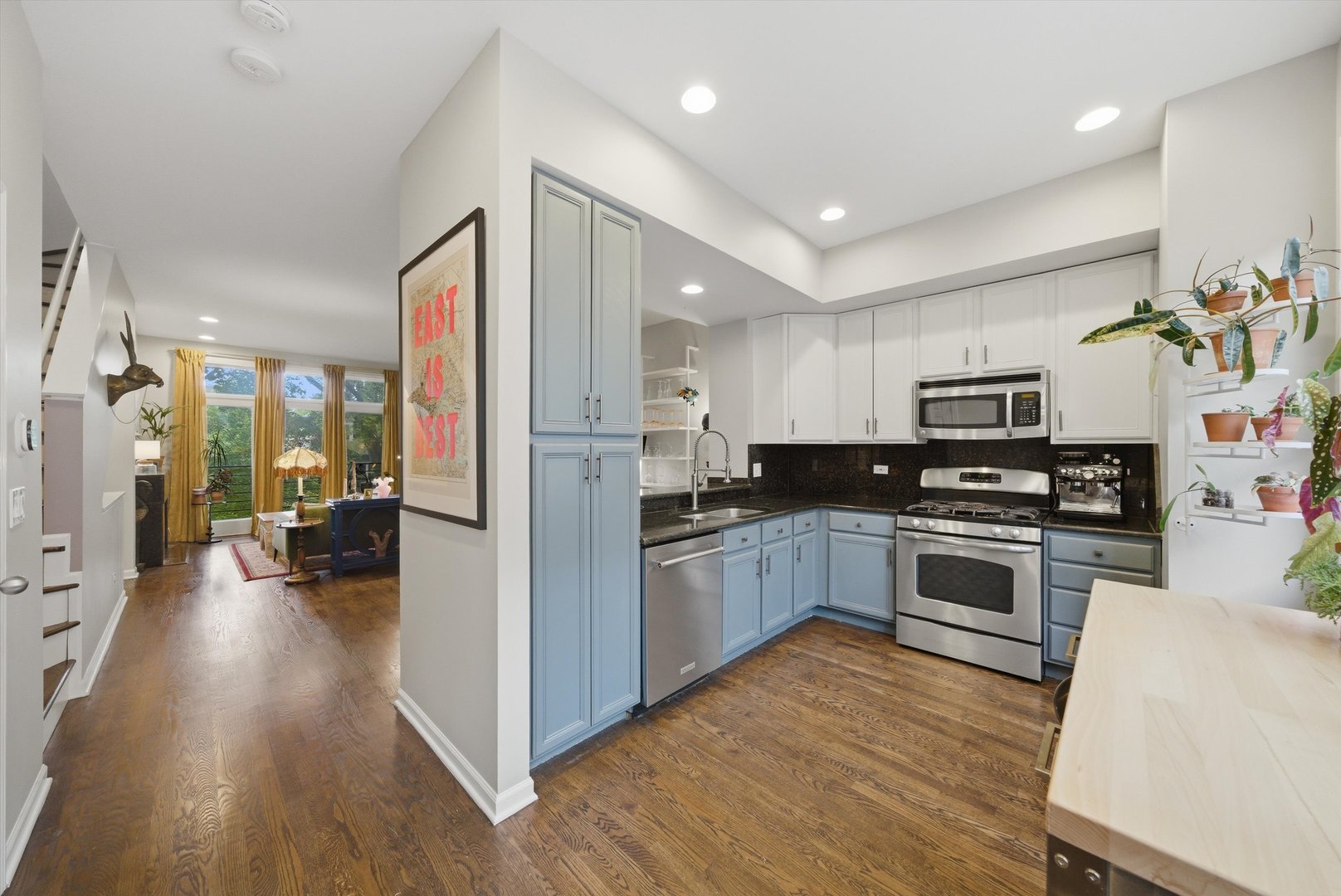 5844 N Hermitage Avenue #D, Chicago, IL 60660