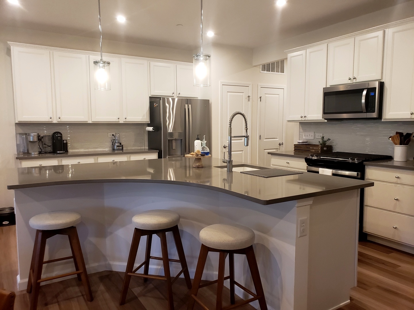 1221 Josiah Road #1221, Naperville, IL 60563