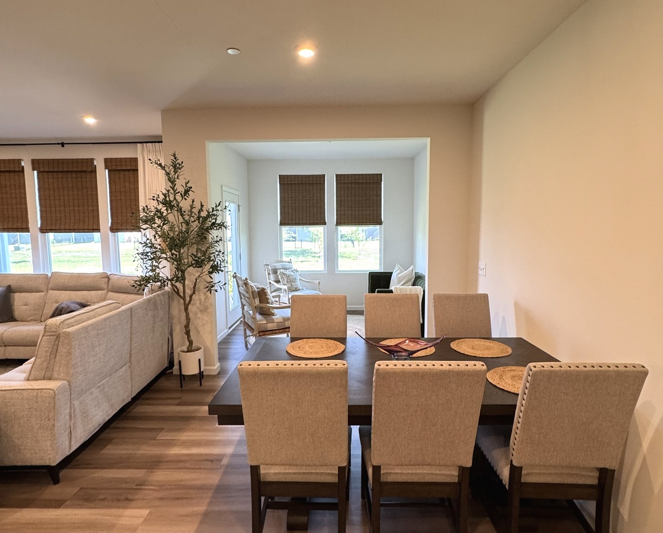 1221 Josiah Road #1221, Naperville, IL 60563
