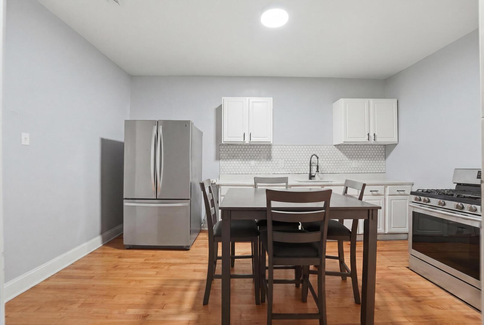 3953 S California Avenue, Chicago, IL 60632