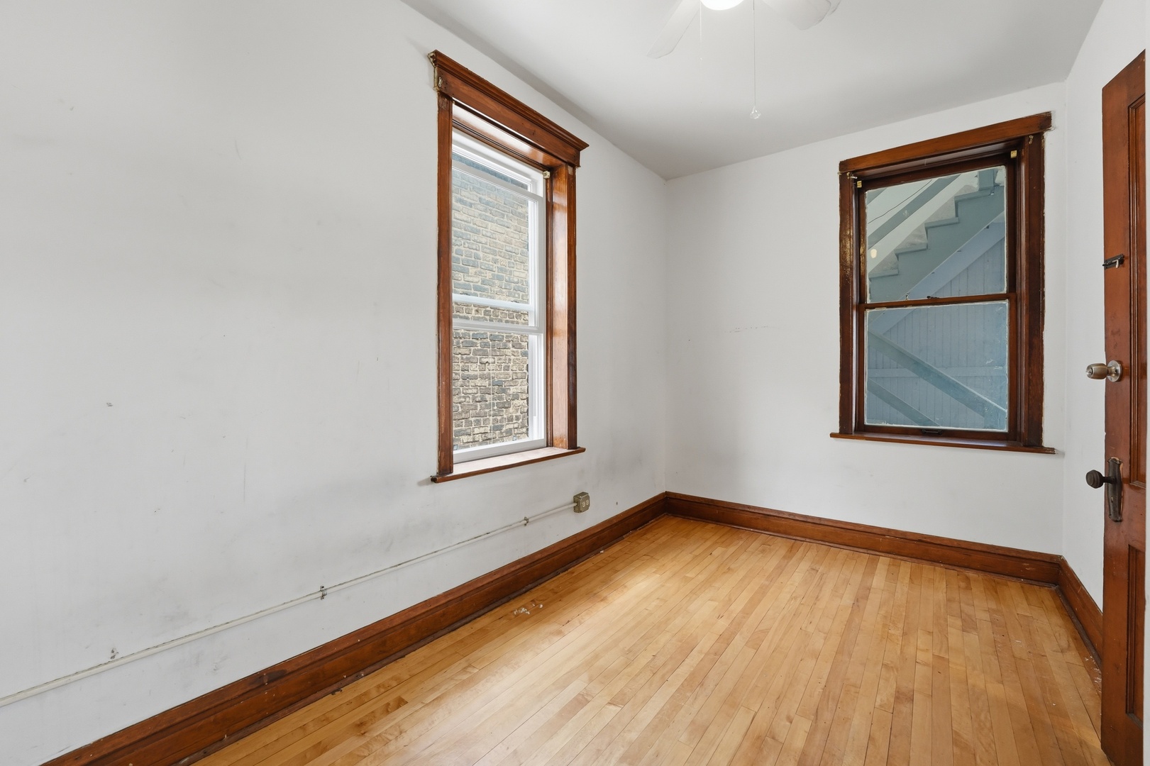 3953 S California Avenue, Chicago, IL 60632