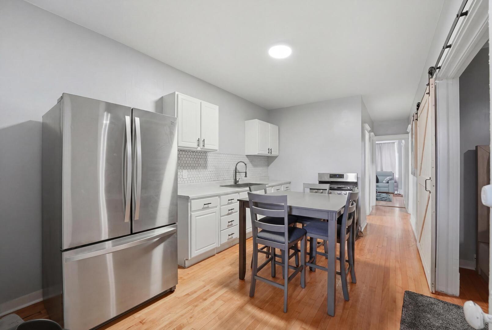 3953 S California Avenue, Chicago, IL 60632