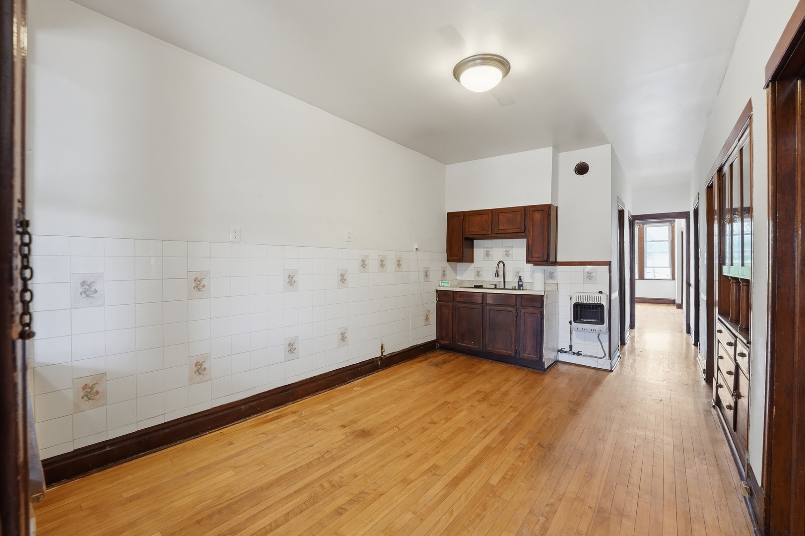 3953 S California Avenue, Chicago, IL 60632