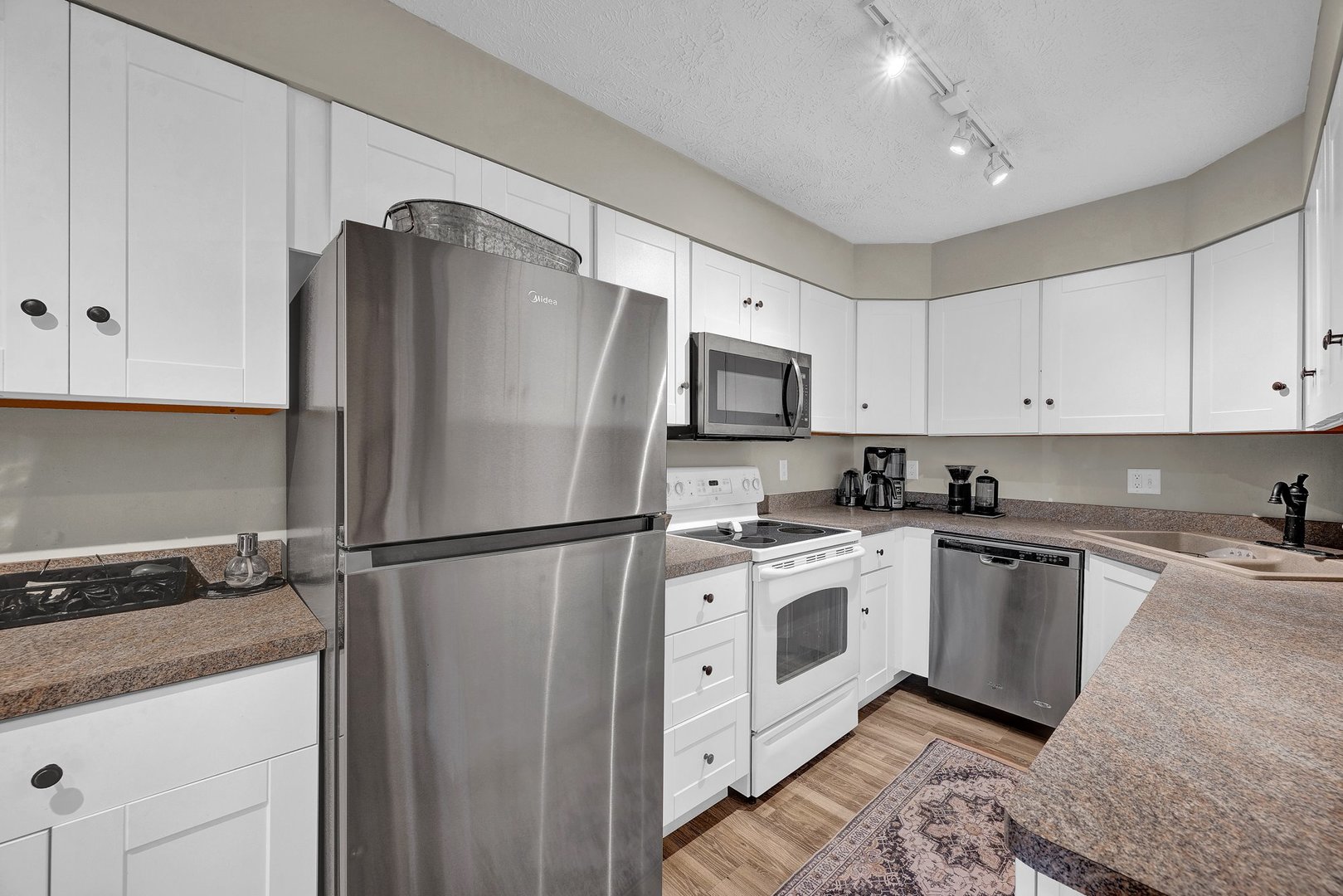 903 N Linden Street #21, Normal, IL 61761