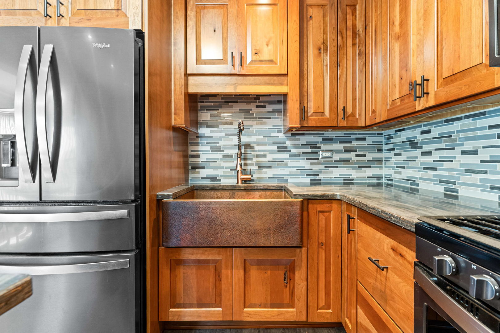 7717 W 81st Street, Bridgeview, IL 60455